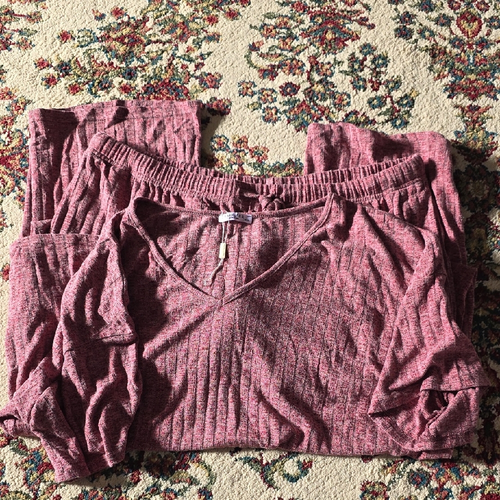 Cozy Pink Ribbed Lounge Set
